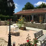 Climatise De La Haute Rue Kır Evi