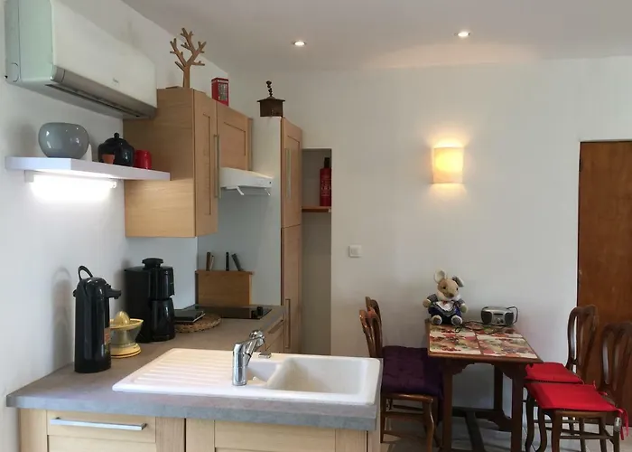 Climatise De La Haute Rue Touvois